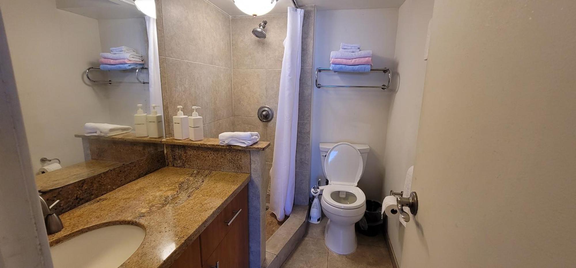 Waikiki Studio Steps To Beach-Mall Free Parking-Wifi 호놀룰루 객실 사진