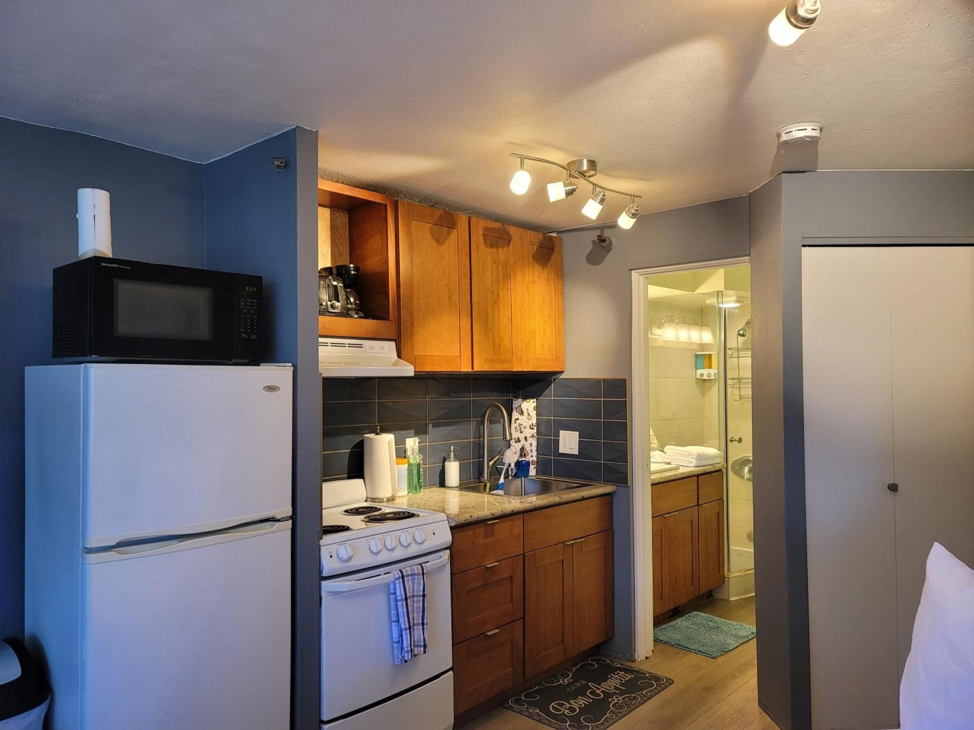 Waikiki Studio Steps To Beach-Mall Free Parking-Wifi 호놀룰루 객실 사진