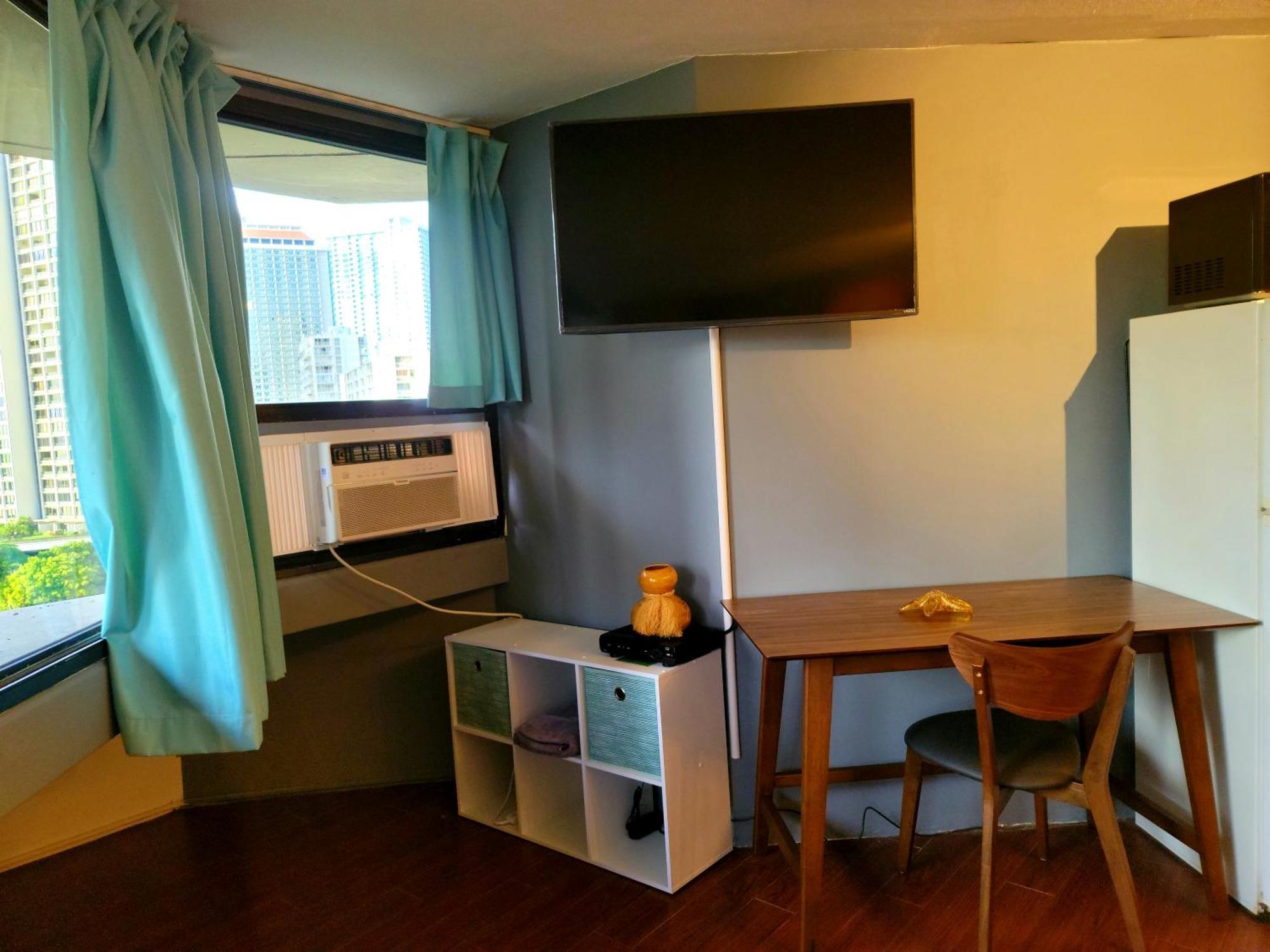 Waikiki Studio Steps To Beach-Mall Free Parking-Wifi 호놀룰루 객실 사진